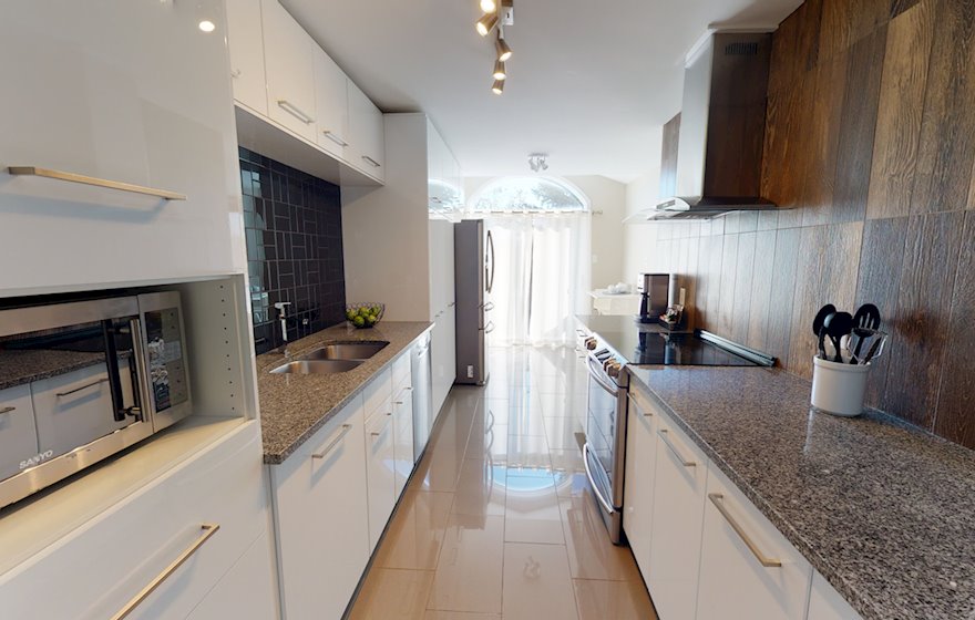 1 McPeake Kitchen Fully Equipped Five Appliances Stainless Steel Kanata