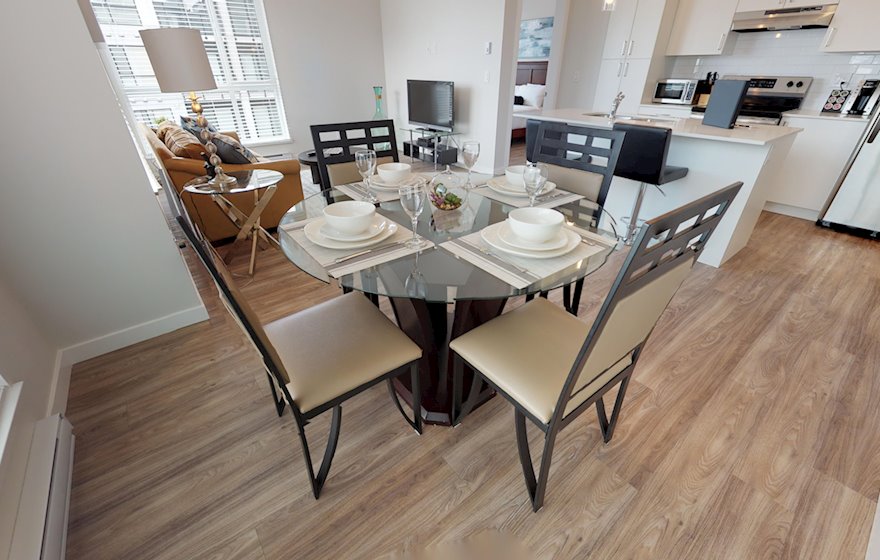 Dining (416)