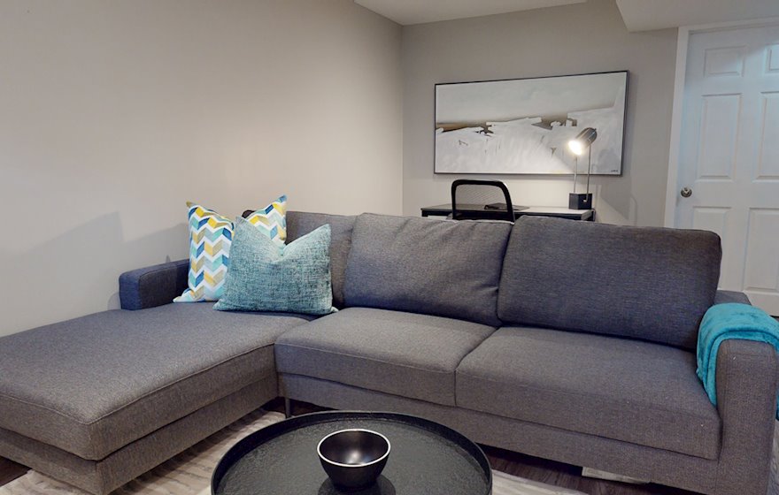 Living Room Free WiFi Fully Furnished Apartment Suite Orleans