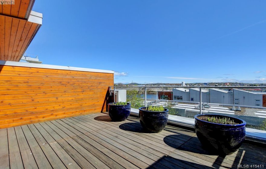 View from Fully Furnished Apartment DSGS TH3 Victoria