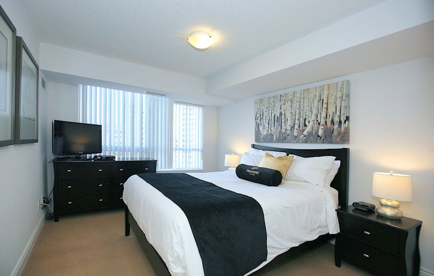 Master Bedroom Queen Mattress Fully Furnished Apartment Suite Markham