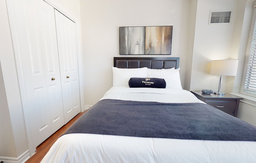 415 Second Bedroom Queen Mattress Fully Furnished Apartment Suite Ottawa