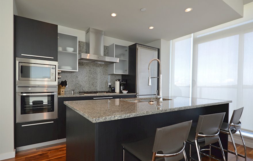 Falls 1801 kitchen