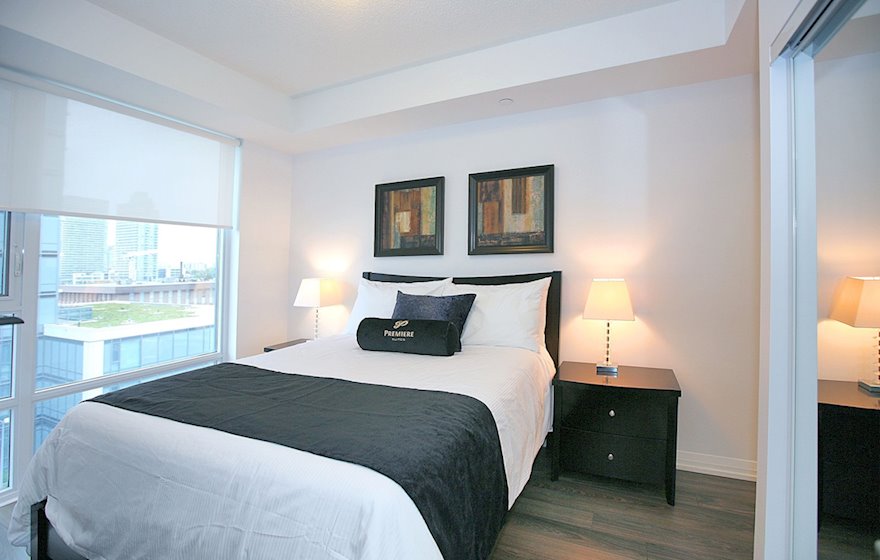 Bedroom Queen Mattress Fully Furnished Apartment Suite North York